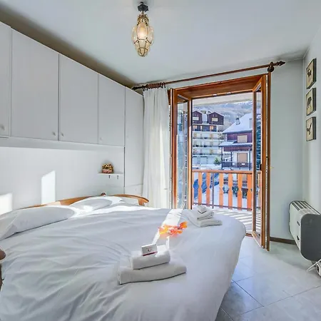 Margherita Center - Happy